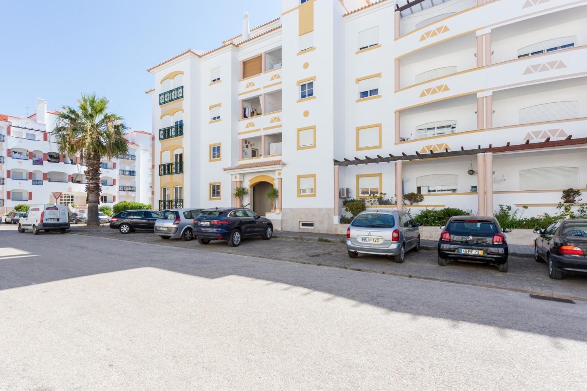 Vacation Retreat Near The Beach #1920 Lagos Exterior photo